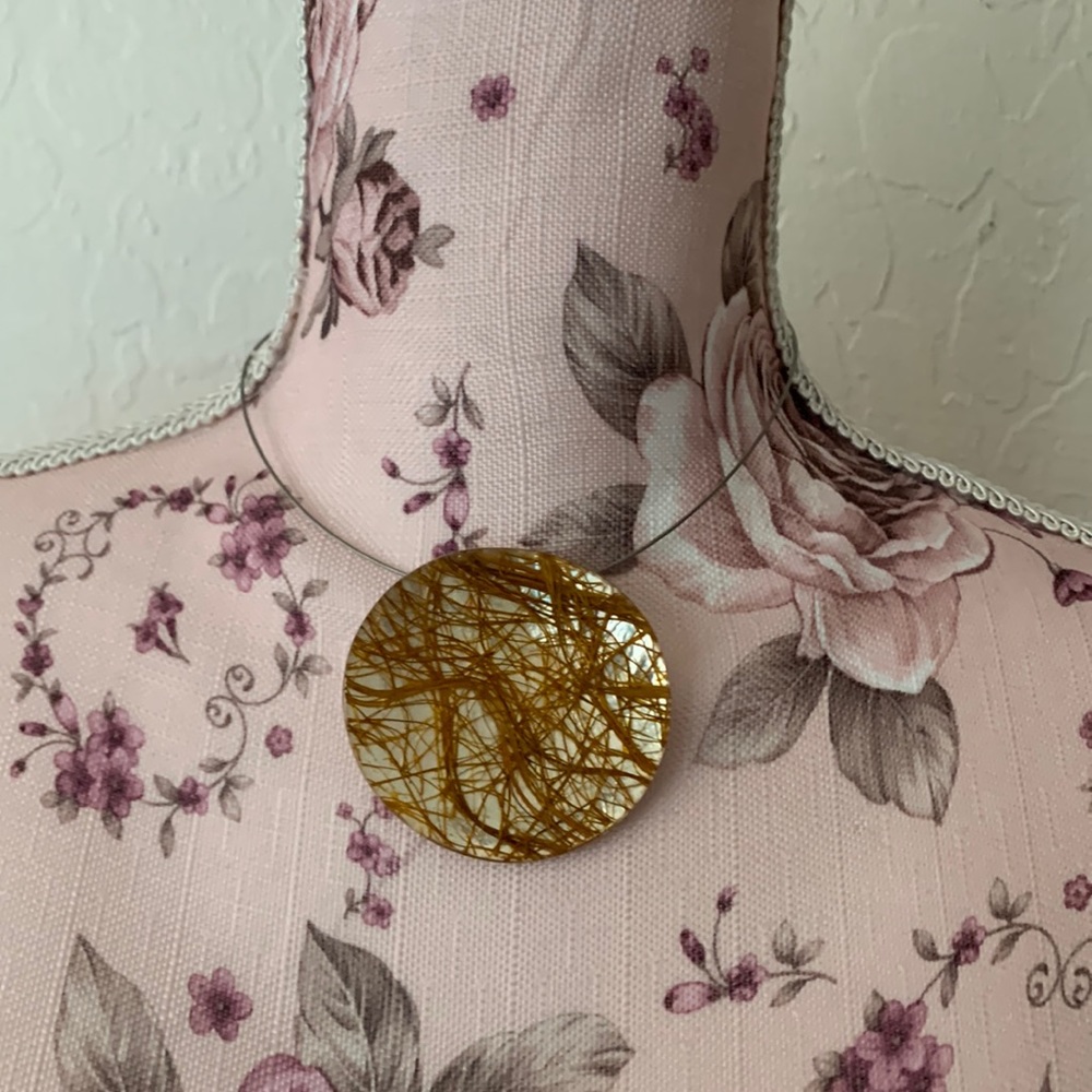 Resin shell pendant necklace